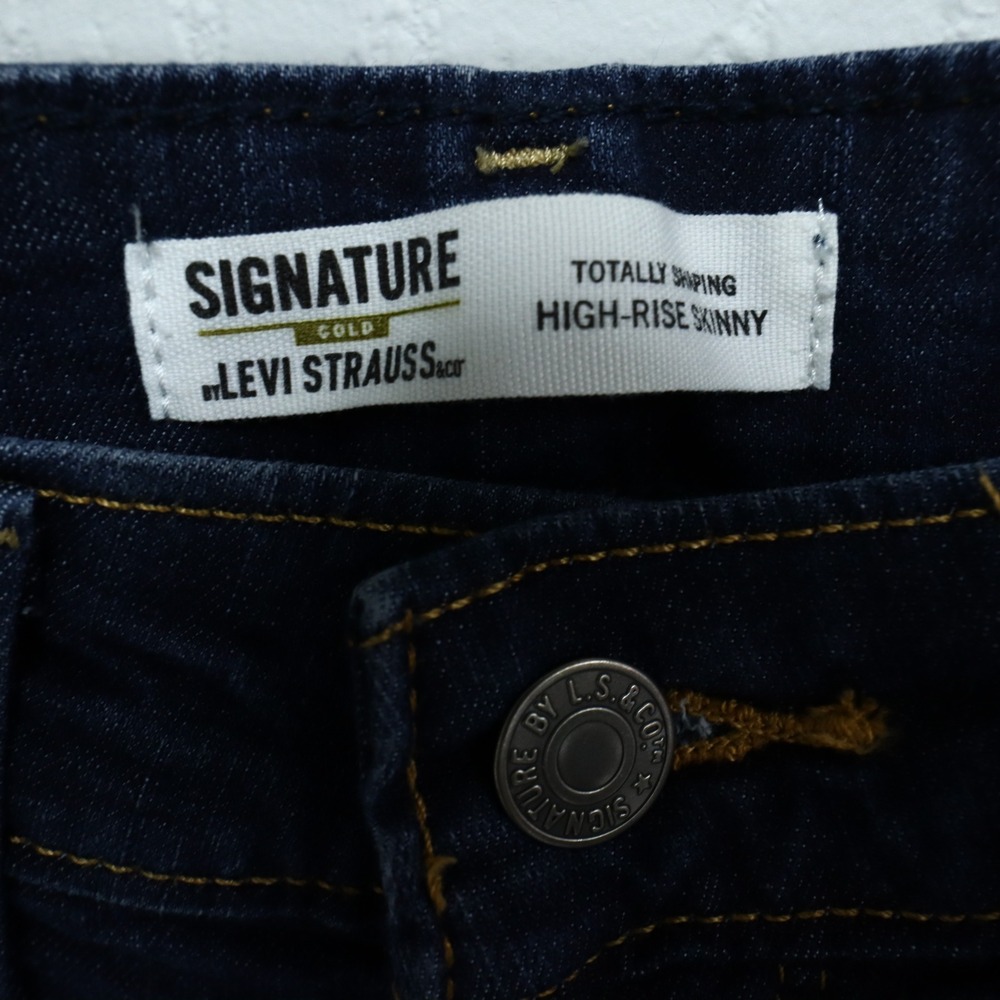 Levi Strauss Signature Gold Label Totally Shaping High Rise Skinny Jeans 2 Long - Picture 3 of 14